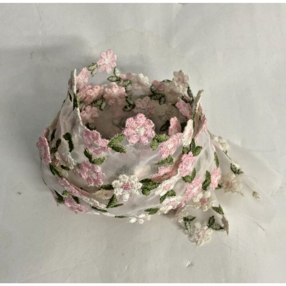 Vintage Embroidered Floral Ribbon Mesh White Pink Flowers 2in x 57in Trim Sewing - Picture 3 of 9
